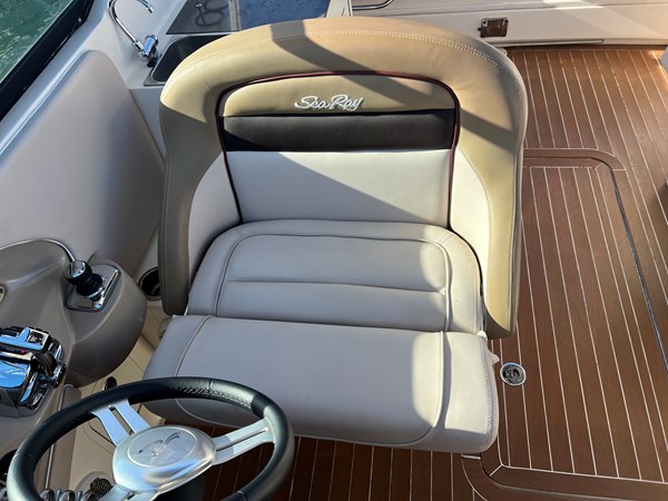 18_2012 30ft Sea Ray 300 SLX PALASEA-NO