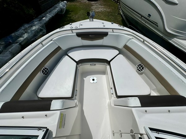 17_2021 24ft Robalo R247 Dual Console