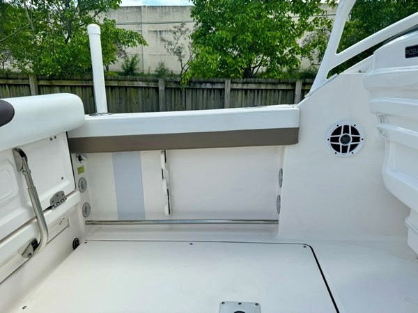 27_2021 24ft Robalo R247 Dual Console