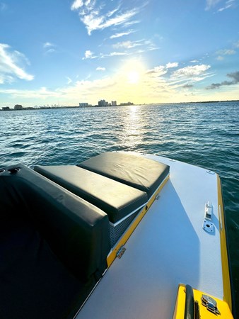 2_2023 35ft VanDutch Sport V35