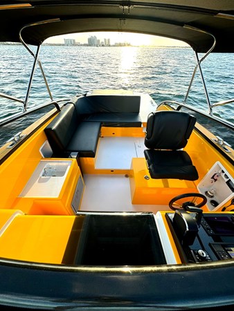 6_2023 35ft VanDutch Sport V35