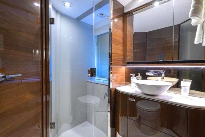 16_2019 62ft Princess F62