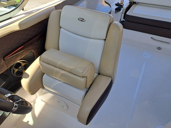 13_2014 27ft Regal 2700 Bowrider