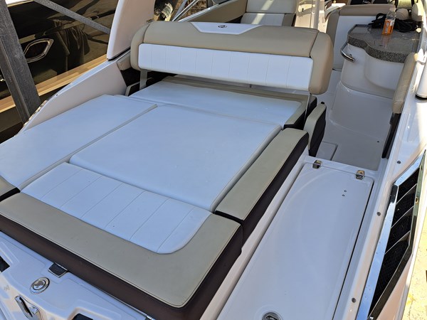 23_2014 27ft Regal 2700 Bowrider