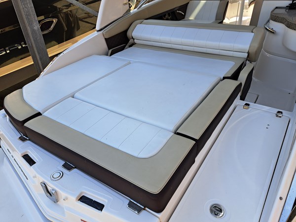 24_2014 27ft Regal 2700 Bowrider