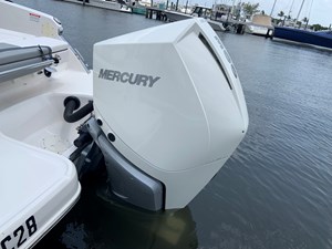 2021 CHAPARRAL 267 SSX OB Boat CHAPARRAL 25' 6