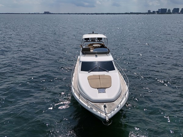 58' Uniesse Drone-15