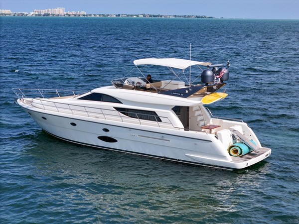 58' Uniesse Drone-18