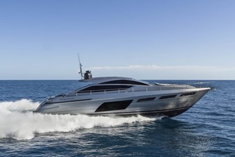 Pershing 6X   0 cruising