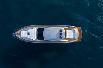 Pershing 6X   12 Pershing6XCruising_0015_52535