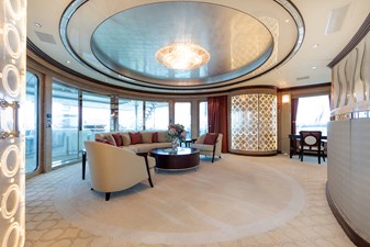QUEEN MAVIA 10 