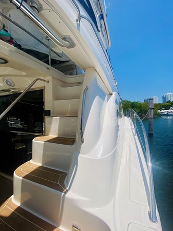 9_2006 58ft Sea Ray 580 Sedan Bridge BLUE PEARL