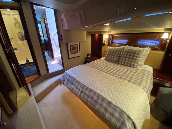 43_2006 58ft Sea Ray 580 Sedan Bridge BLUE PEARL