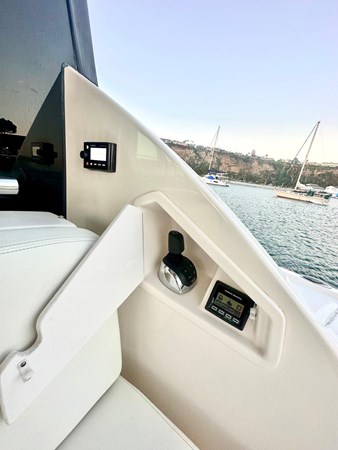 TIARA YACHTS F44 FLYBRIDGE - Yacht for sale