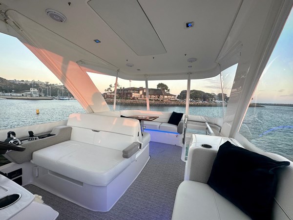 TIARA YACHTS F44 FLYBRIDGE - Yacht for sale