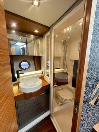 TIARA YACHTS F44 FLYBRIDGE - Yacht for sale