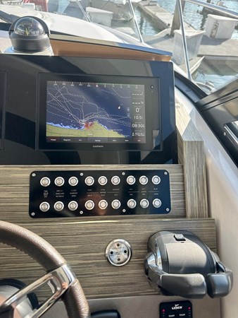 TIARA YACHTS F44 FLYBRIDGE - Yacht for sale