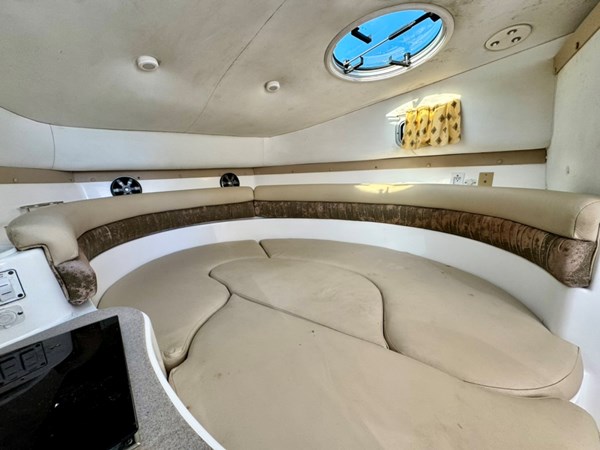 17_2006 32ft Century 3200 Walk Around 