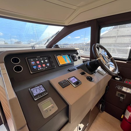 14_2015 50ft Azimut 50 Flybridge MER-SEA