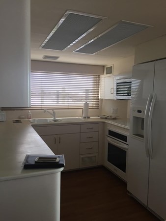 33_1994 70ft Hatteras 70 Cockpit M_Y LUMBER AWAY IV