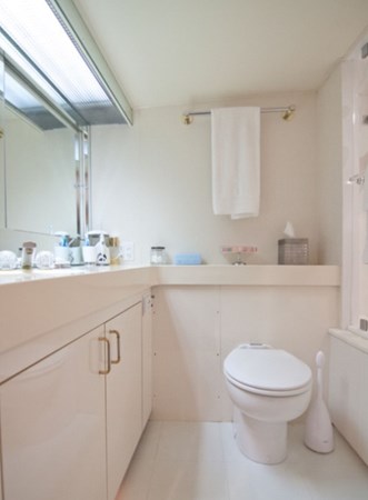 48_1994 70ft Hatteras 70 Cockpit M_Y LUMBER AWAY IV