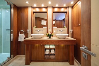 ROUND MIDNIGHT 19 ROUND MIDNIGHT 2011 SUNSEEKER  Motor Yacht Yacht MLS #412118 19