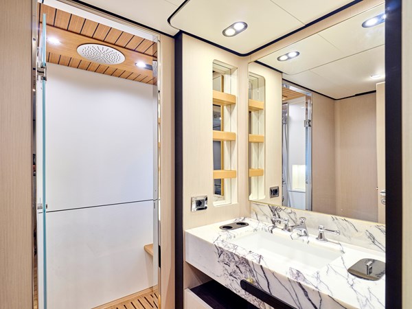 ALBA - GUEST BATHROOM (4)