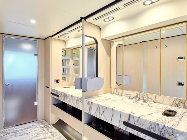 ALBA - OWNER'S BATHROOM (1)