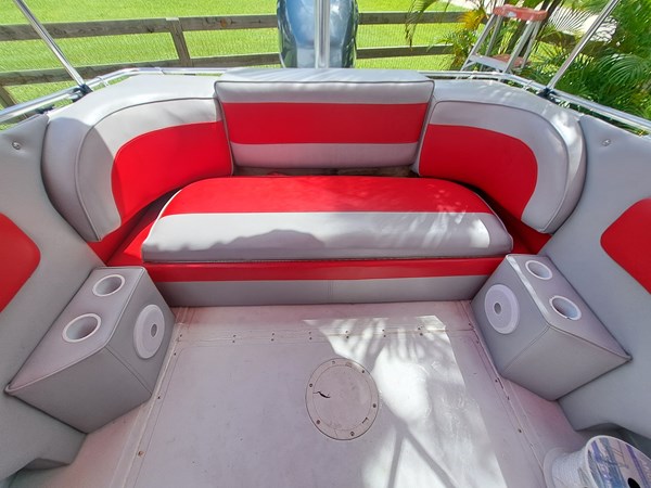 6_1988 22ft Boston Whaler Temptation 2200