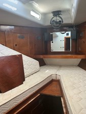 AUNTIE 10 V-Berth1