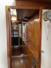 AUNTIE 16 Passage