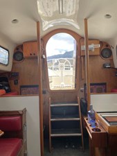 AUNTIE 17 Companionway