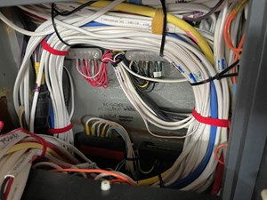 AUNTIE 22 Wiring