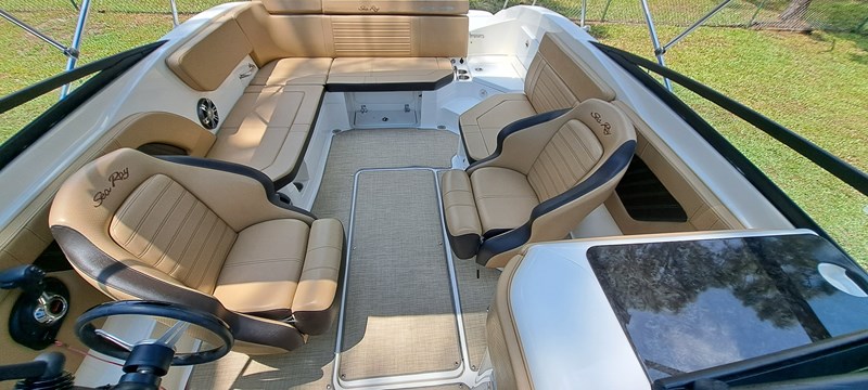 15_2019 23ft Sea Ray 230 SPX