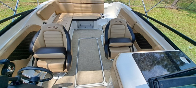 16_2019 23ft Sea Ray 230 SPX