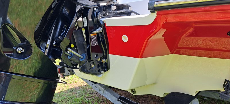 44_2019 23ft Sea Ray 230 SPX