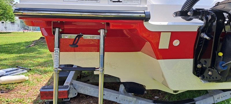 48_2019 23ft Sea Ray 230 SPX