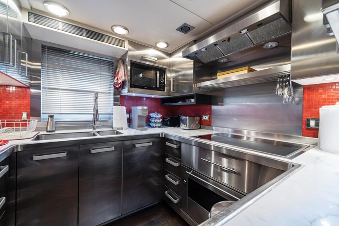 2008 124ft Palmer Johnson IZUMI(38)