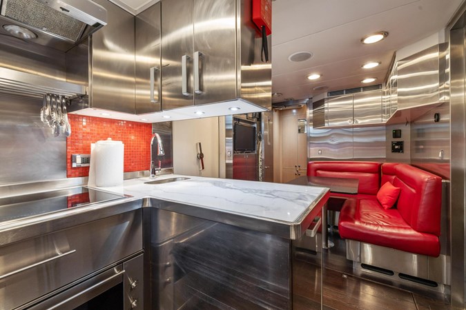 2008 124ft Palmer Johnson IZUMI(39)