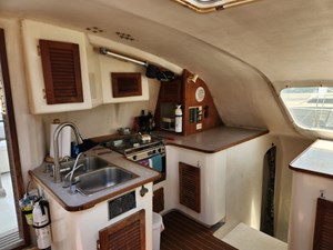 LICKETY SPLIT 37 Galley 1