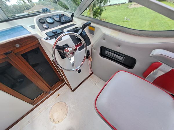 3_1988 22ft Boston Whaler Temptation 2200