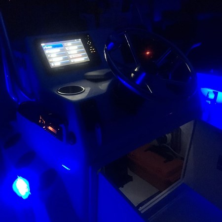 12_2009 19ft Sailfish 1900 BB