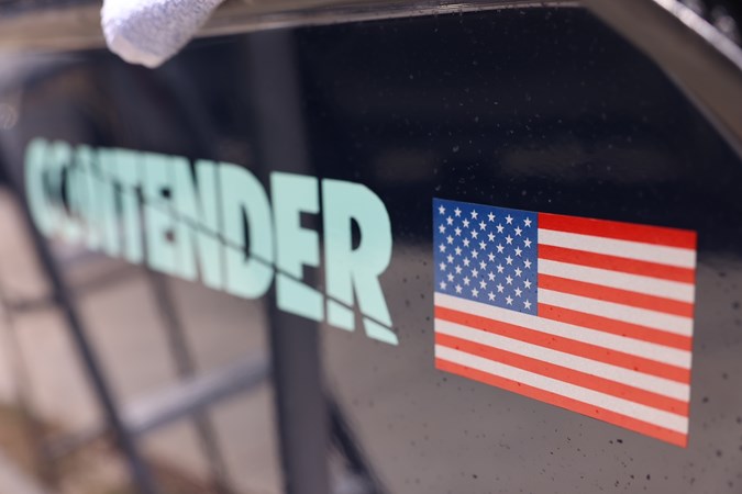 36_2001 30ft Contender 27 Open LATE FEES