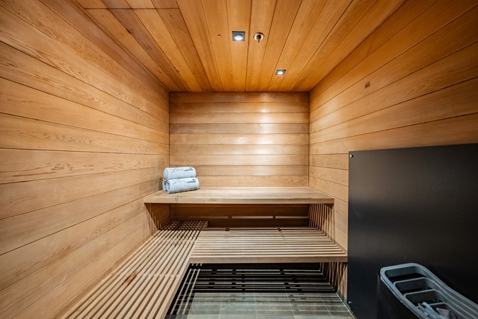 Loon 221' - Lower Deck Beach Club Sauna