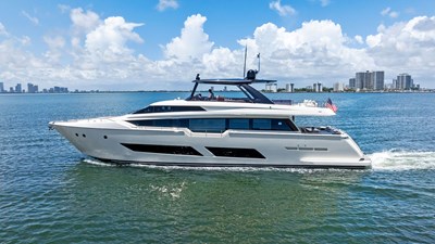 Ferretti 850 9 