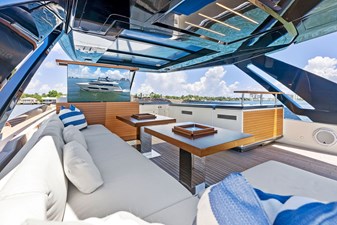 Ferretti 850 41 