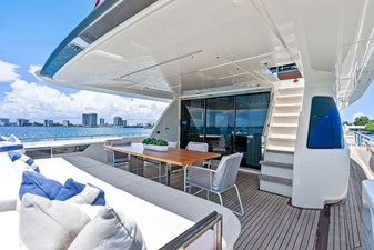 Ferretti 850 43 