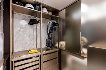 Ferretti 850 75 