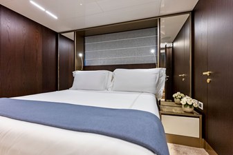 Ferretti 850 85 