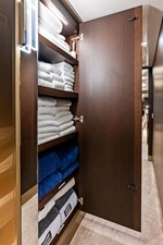 Ferretti 850 93 